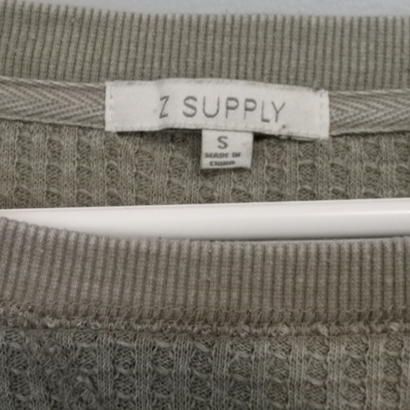 Z Supply Green Long Sleeve Top - Picture 3 of 4